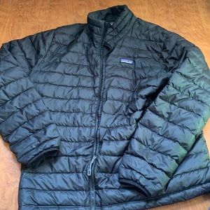 Flawed but Fixable Authentic Patagonia men’s winter jacket